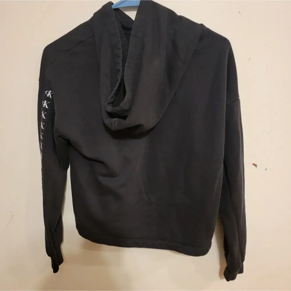 Womans Small Calvin Klein Sweatshirt